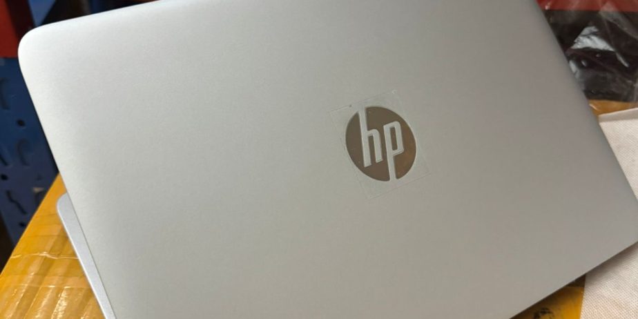 Hp 840g3 Elitebook core i5 8gb 256gb ssd touchscreen