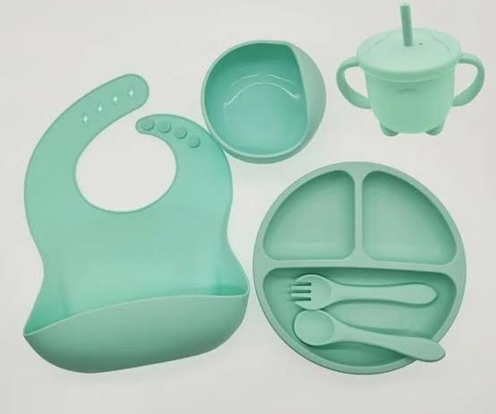 Silicon feeding sets For Babies