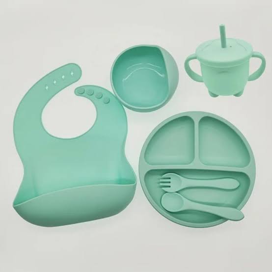 Silicon feeding sets For Babies