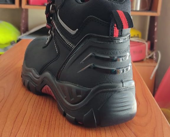 Heavy-Duty Boots Built for Worksites