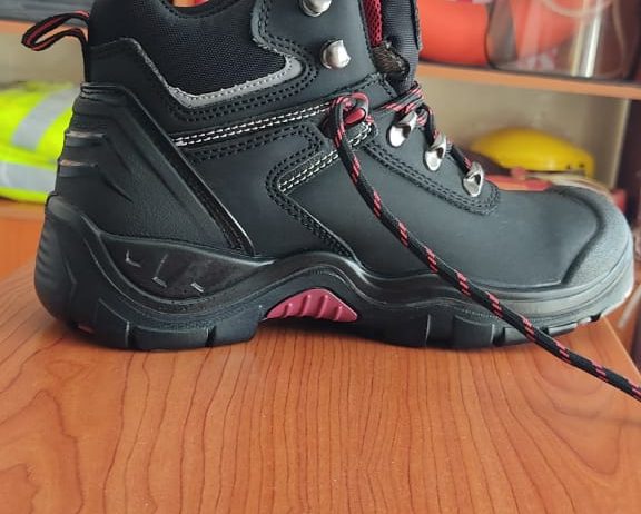 Heavy-Duty Boots Built for Worksites
