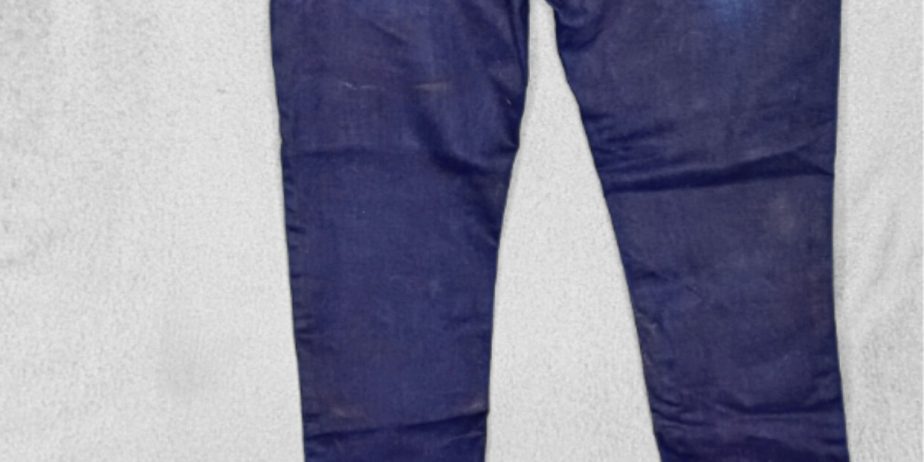 Pretty blue jeans for girls and women.