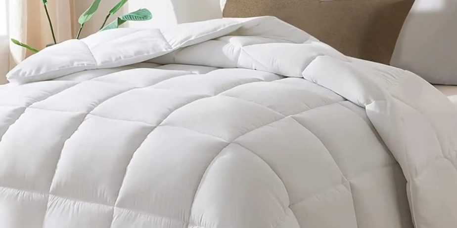 Warm Duvet, Bedsheet 2 Pillowcases-double Sided White Duvet