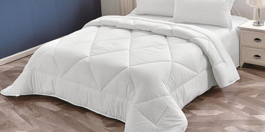 Warm Duvet, Bedsheet 2 Pillowcases-double Sided White Duvet