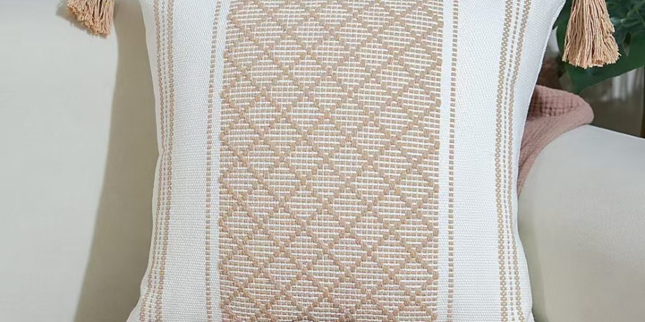Fancy Tufted Throw Pillow Cover With Tassels