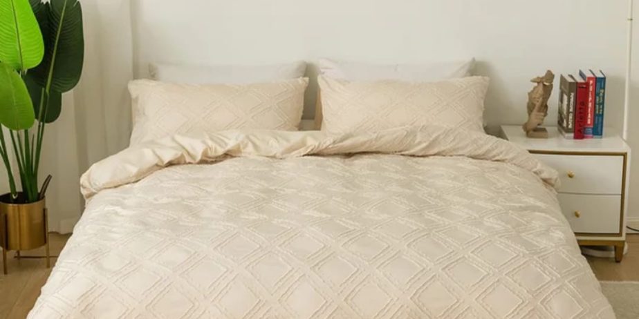 Serenity Tufted Duvet Set (6*7)